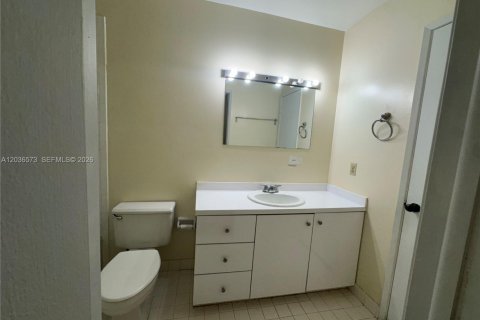 Copropriété à louer à Miami, Floride: 1 chambre, 64.29 m2 № 2084521 - photo 16