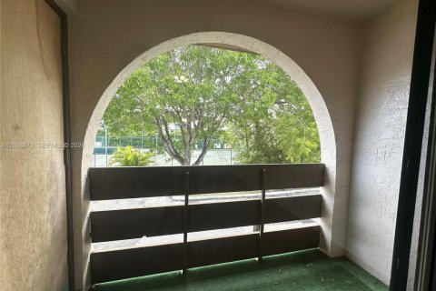 Copropriété à louer à Miami, Floride: 1 chambre, 64.29 m2 № 2084521 - photo 8