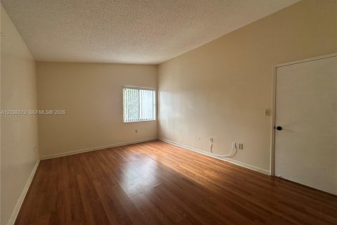 Copropriété à louer à Miami, Floride: 1 chambre, 64.29 m2 № 2084521 - photo 13