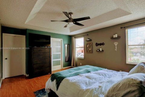 House in Pembroke Pines, Florida 4 bedrooms, 202.06 sq.m. № 1797055 - photo 25