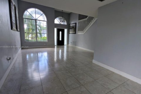 House in Pembroke Pines, Florida 4 bedrooms, 202.06 sq.m. № 1797055 - photo 11