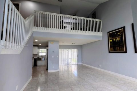 House in Pembroke Pines, Florida 4 bedrooms, 202.06 sq.m. № 1797055 - photo 10