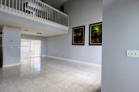 House in Pembroke Pines, Florida 4 bedrooms, 202.06 sq.m. № 1797055 - photo 12