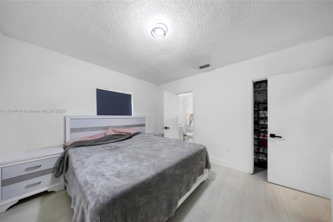 Commercial property in Miami, Florida 174.75 sq.m. № 1874395 - photo 29