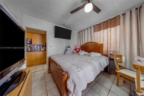 Commercial property in Miami, Florida 174.75 sq.m. № 1874395 - photo 17