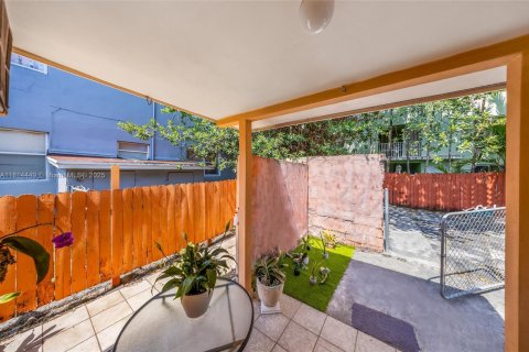 Commercial property in Miami, Florida 174.75 sq.m. № 1874395 - photo 21