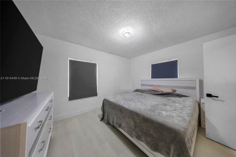 Commercial property in Miami, Florida 174.75 sq.m. № 1874395 - photo 28