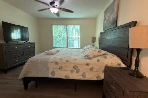 Copropriété à louer à Kissimmee, Floride: 3 chambres, 113.34 m2 № 2356634 - photo 13