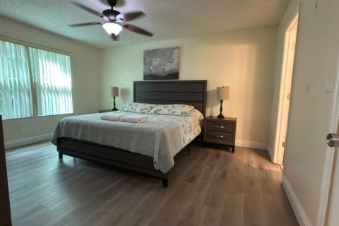 Copropriété à louer à Kissimmee, Floride: 3 chambres, 113.34 m2 № 2356634 - photo 12