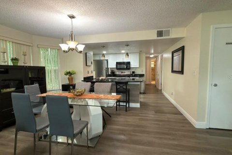 Copropriété à louer à Kissimmee, Floride: 3 chambres, 113.34 m2 № 2356634 - photo 5