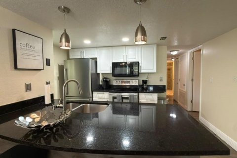 Copropriété à louer à Kissimmee, Floride: 3 chambres, 113.34 m2 № 2356634 - photo 6