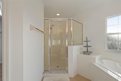 House in Davenport, Florida 4 bedrooms, 237.27 sq.m. № 1673100 - photo 26