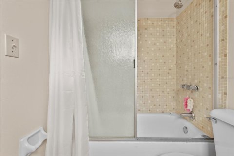 Villa ou maison à vendre à Sarasota, Floride: 5 chambres, 190.45 m2 № 1884105 - photo 23