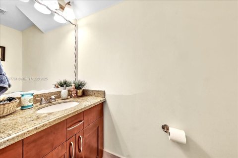 Casa en venta en Miramar, Florida, 3 dormitorios, 172.98 m2 № 1752627 - foto 25