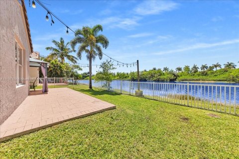 Casa en venta en Miramar, Florida, 3 dormitorios, 172.98 m2 № 1752627 - foto 29