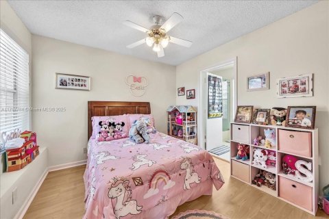 Casa en venta en Miramar, Florida, 3 dormitorios, 172.98 m2 № 1752627 - foto 21