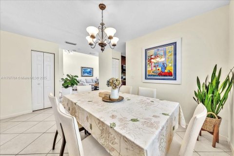 Casa en venta en Miramar, Florida, 3 dormitorios, 172.98 m2 № 1752627 - foto 9