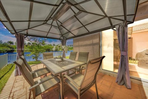 Casa en venta en Miramar, Florida, 3 dormitorios, 172.98 m2 № 1752627 - foto 26