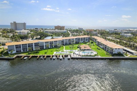 Condo in Deerfield Beach, Florida, 2 bedrooms  № 2181249 - photo 26