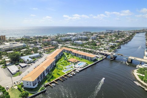Condo in Deerfield Beach, Florida, 2 bedrooms  № 2181249 - photo 23