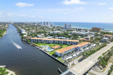 Condo in Deerfield Beach, Florida, 2 bedrooms  № 2181249 - photo 25