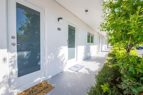 Condo in Deerfield Beach, Florida, 2 bedrooms  № 2181249 - photo 3