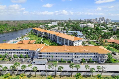Condo in Deerfield Beach, Florida, 2 bedrooms  № 2181249 - photo 19