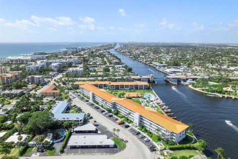 Condo in Deerfield Beach, Florida, 2 bedrooms  № 2181249 - photo 22
