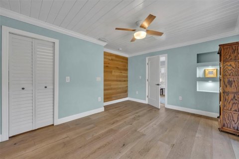 House in Winter Park, Florida 4 bedrooms, 270.9 sq.m. № 2151816 - photo 24