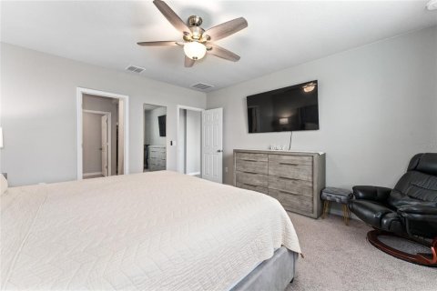 House in Haines City, Florida 4 bedrooms, 183.76 sq.m. № 1844392 - photo 12