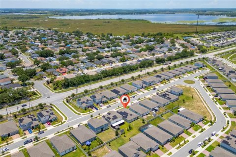 House in Haines City, Florida 4 bedrooms, 183.76 sq.m. № 1844392 - photo 23