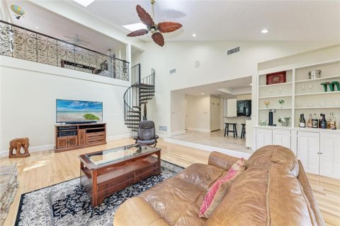 House in Longboat Key, Florida 3 bedrooms, 270.16 sq.m. № 1718410 - photo 7