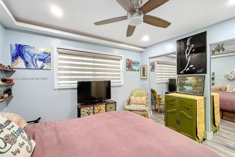 Copropriété à vendre à Hallandale Beach, Floride: 2 chambres, 97.55 m2 № 1981461 - photo 15