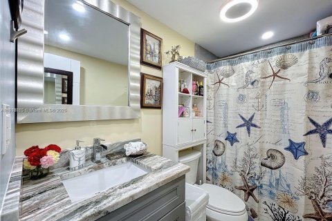 Copropriété à vendre à Hallandale Beach, Floride: 2 chambres, 97.55 m2 № 1981461 - photo 17