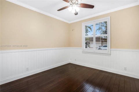 House in Pembroke Pines, Florida 5 bedrooms, 261.98 sq.m. № 2045929 - photo 25