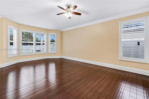 House in Pembroke Pines, Florida 5 bedrooms, 261.98 sq.m. № 2045929 - photo 20