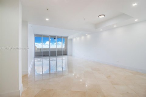 Copropriété à louer à Miami, Floride: 3 chambres, 213.02 m2 № 2028947 - photo 17