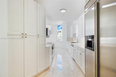 Copropriété à louer à Miami, Floride: 3 chambres, 213.02 m2 № 2028947 - photo 7