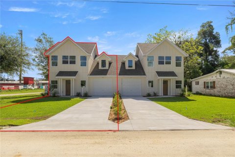 Townhouse in Williston, Florida 2 bedrooms, 92.9 sq.m. № 1894673 - photo 2