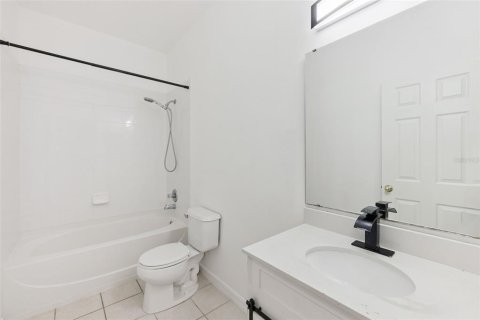Casa en venta en Clermont, Florida, 3 dormitorios, 217.76 m2 № 2203510 - foto 11