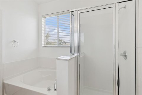 Casa en venta en Clermont, Florida, 3 dormitorios, 217.76 m2 № 2203510 - foto 10