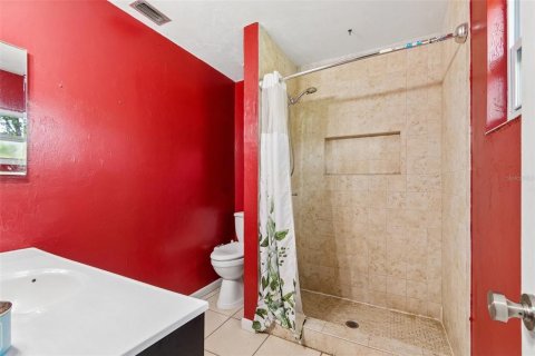 House in Gainesville, Florida 3 bedrooms, 140.47 sq.m. № 2138377 - photo 13