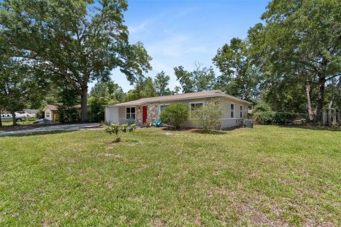 House in Gainesville, Florida 3 bedrooms, 140.47 sq.m. № 2138377 - photo 23