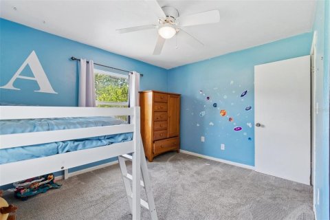 House in Gainesville, Florida 3 bedrooms, 140.47 sq.m. № 2138377 - photo 15