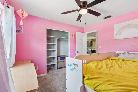 House in Gainesville, Florida 3 bedrooms, 140.47 sq.m. № 2138377 - photo 18