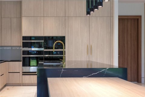 Casa en venta en Davie, Florida, 5 dormitorios, 559.18 m2 № 1983498 - foto 14