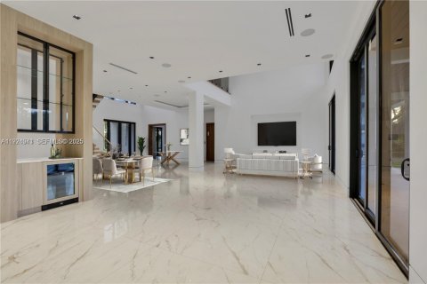 Casa en venta en Davie, Florida, 5 dormitorios, 559.18 m2 № 1983498 - foto 24