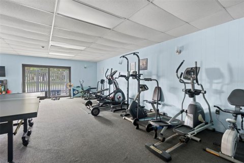 Condo in Saint Petersburg, Florida, 2 bedrooms  № 2379134 - photo 24