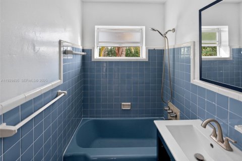 Apartment in Miami Beach, Florida 2 bedrooms № 1989286 - photo 15