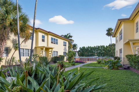 Apartment in Miami Beach, Florida 2 bedrooms № 1989286 - photo 25